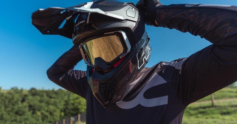Acerbis presenta il casco offroad Airstrike-C