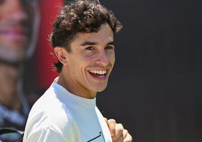 MotoGP 2025. GP dell'Indonesia. Marc Marquez dopo il titolo: Mi sento più stanco che mai. Alex? Non lo aiuterò per il secondo posto