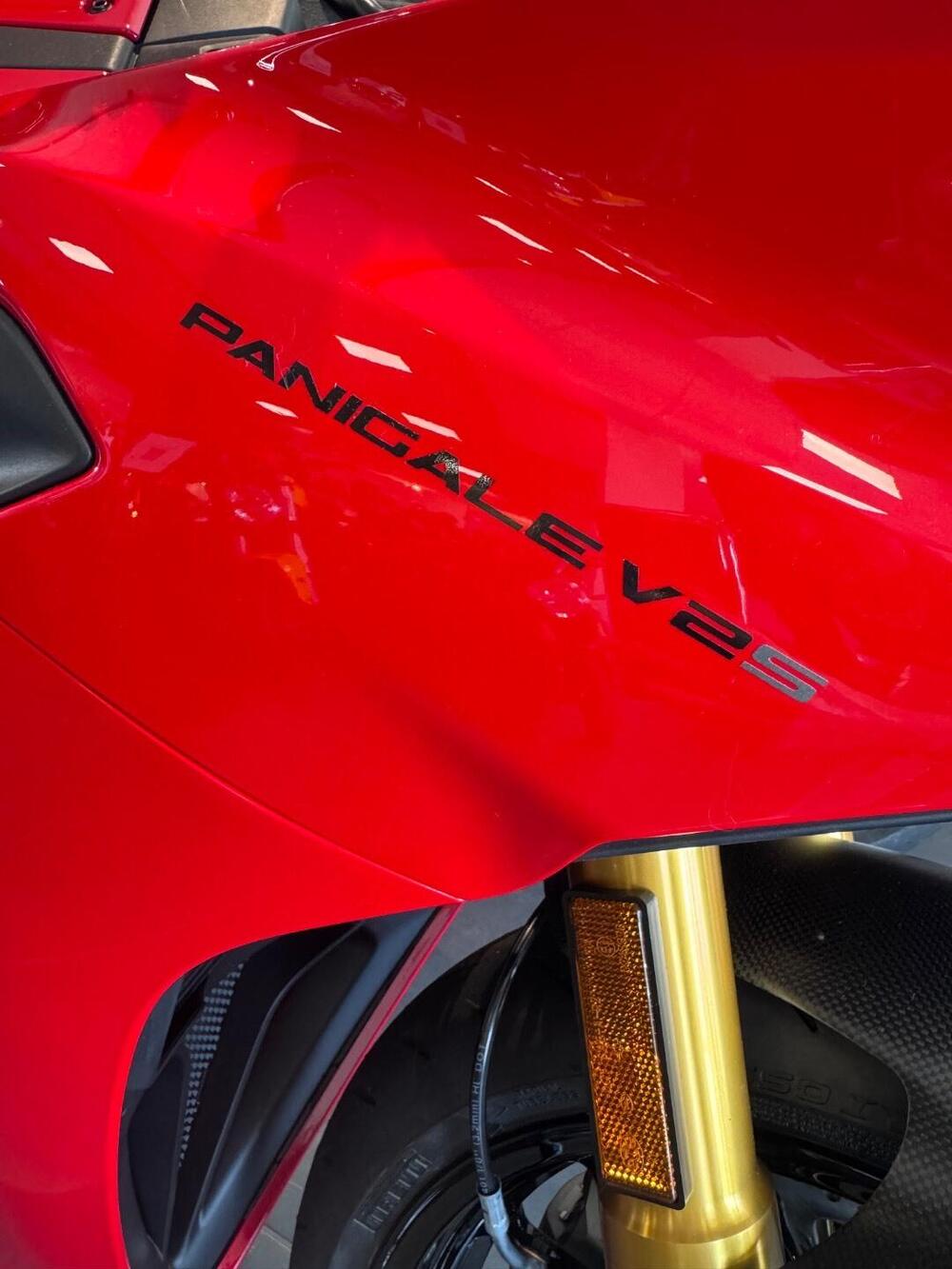Ducati Panigale V2 S (2025 - 26) (4)