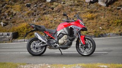 Ducati Multistrada V4 S (2025) nuova