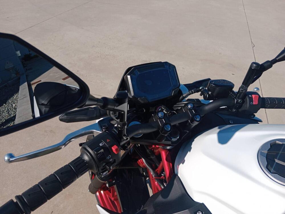 Kawasaki Z 500 SE (2024 - 26) (5)