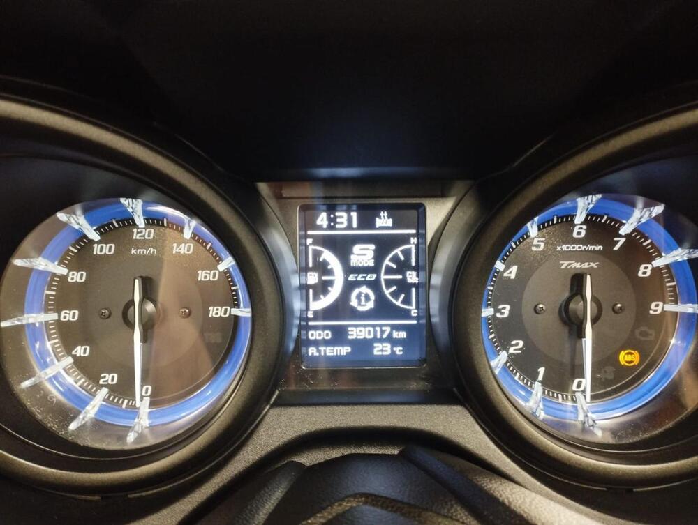 Yamaha T-Max 560 (2020 - 21) (5)