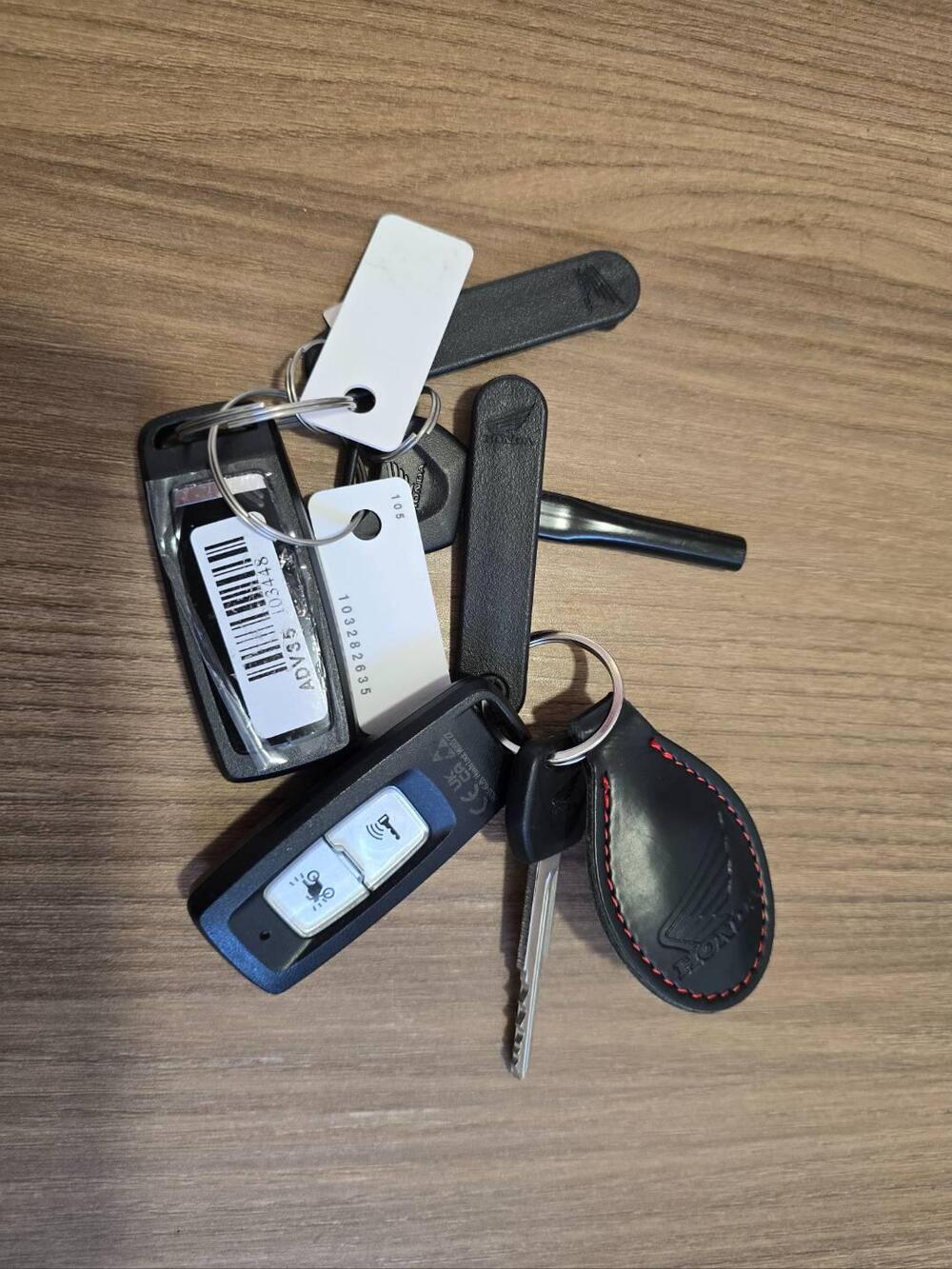 Honda ADV 350 Special Edition (2025 - 26) (9)