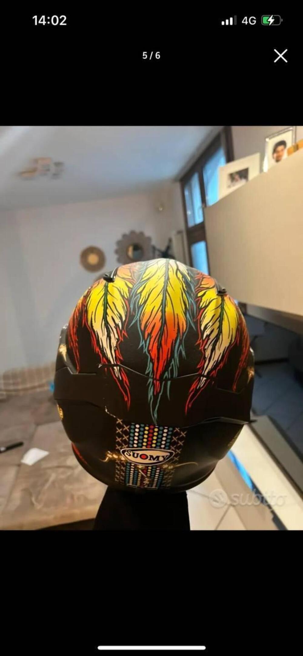 Vendo bellissimo casco SUOMY nuovo, mai indossato. (2)