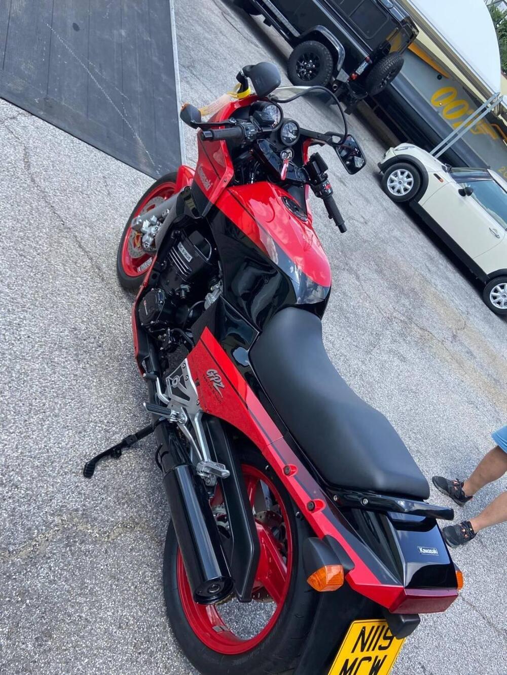 Kawasaki Gpz 900 r (5)