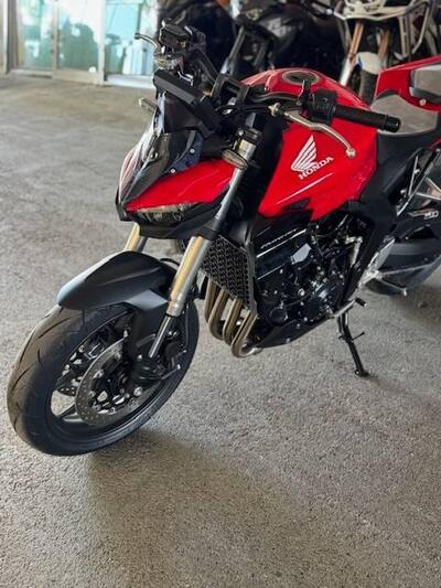 Honda CB 1000 Hornet (2025) usata