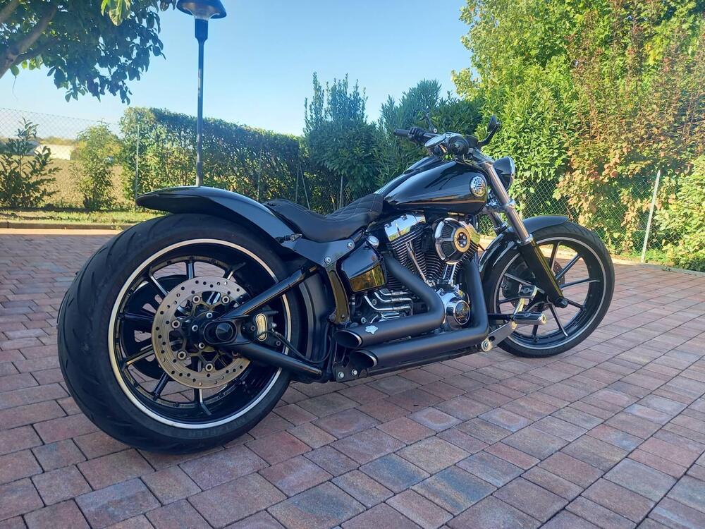 Harley-Davidson 1690 Breakout (2013 - 17) - FXSB (4)