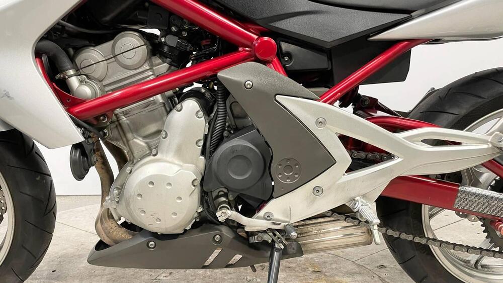 Kawasaki ER-6N (2005 - 08) (4)