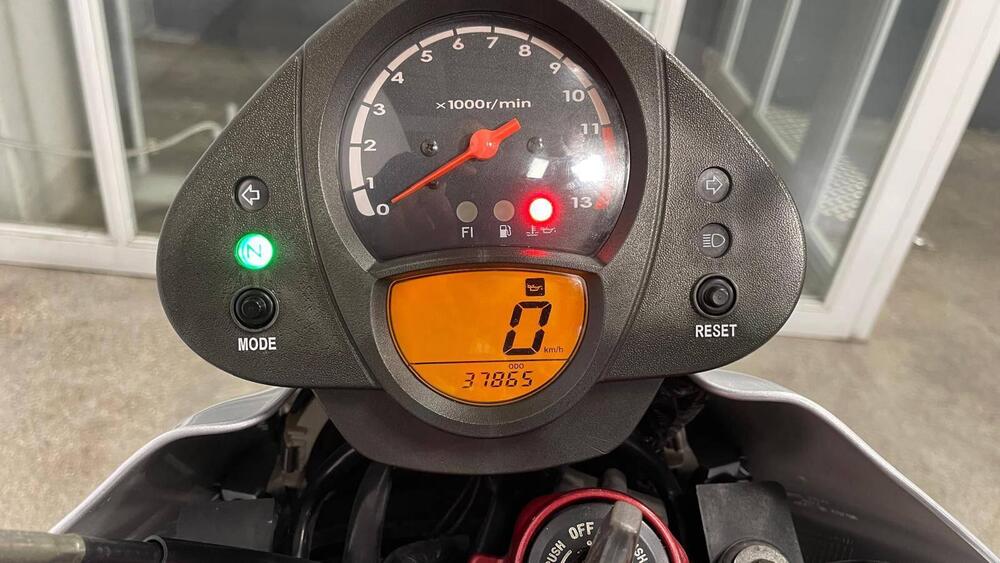 Kawasaki ER-6N (2005 - 08) (10)