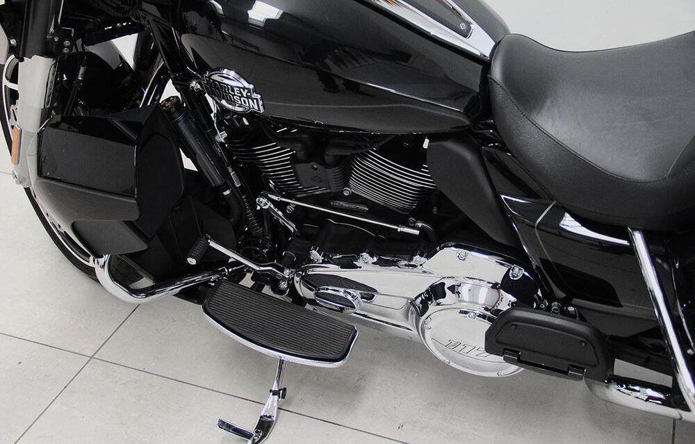Harley-Davidson Street Glide Ultra (2025) (16)