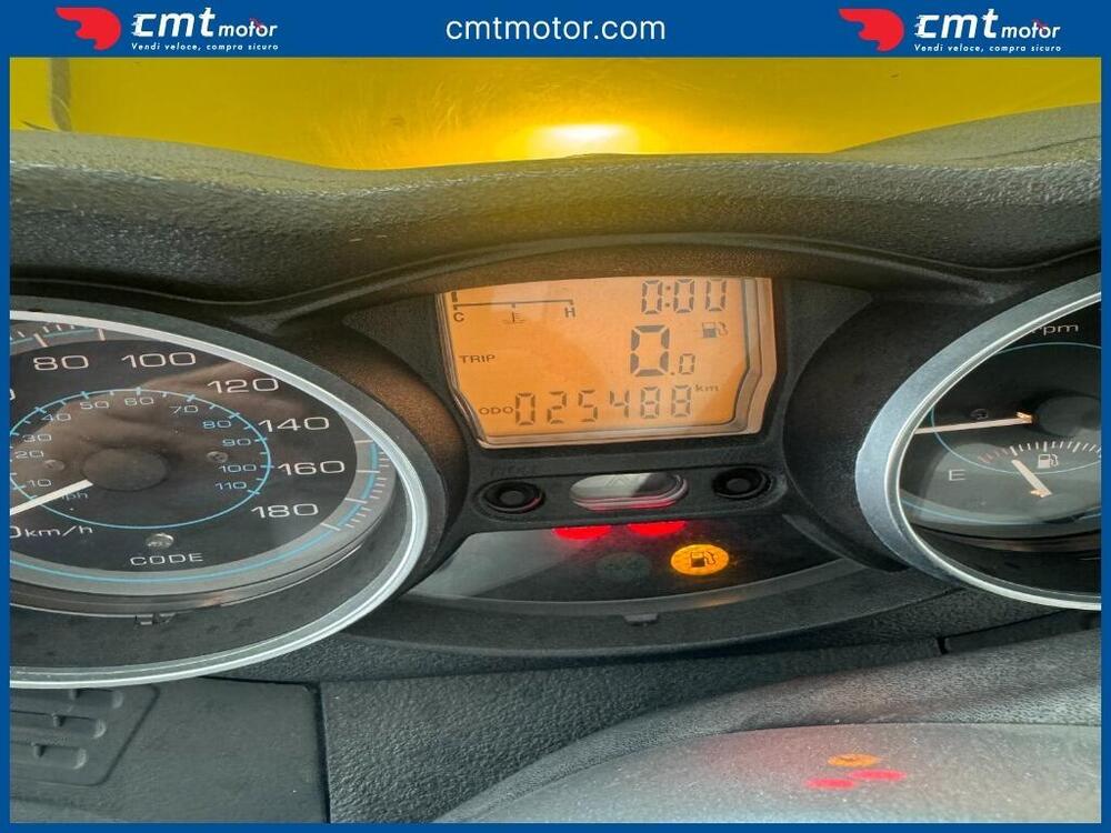 Piaggio Xevo 400 (2007 - 13) (4)