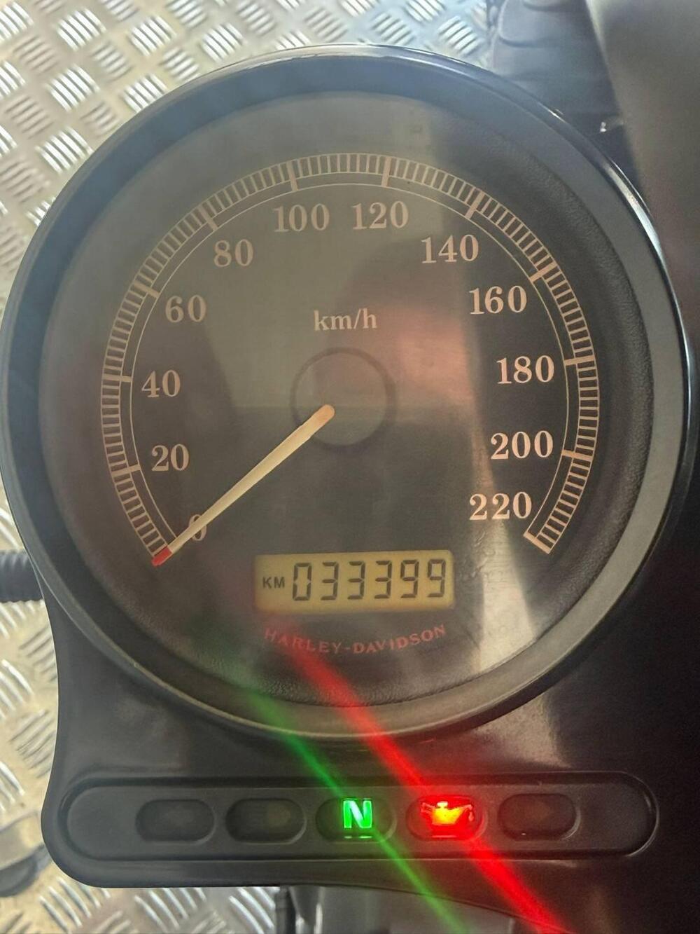 Harley-Davidson 883 Iron (2012 - 14) - XL 883N (4)