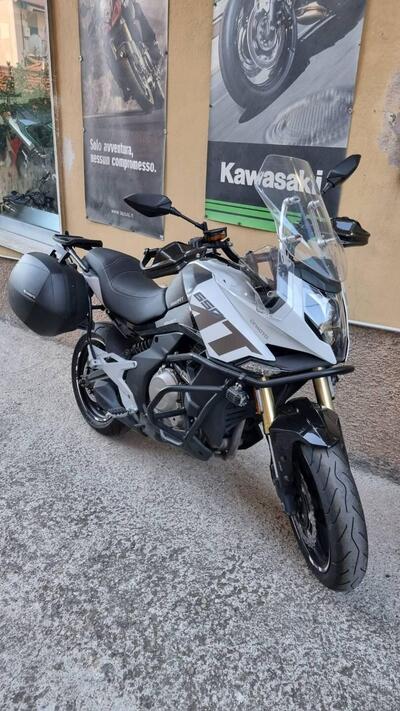 CFMOTO 650MT (2021 - 24) usata