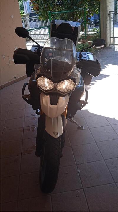 Triumph Tiger 800 XC ABS (2010 - 14) usata
