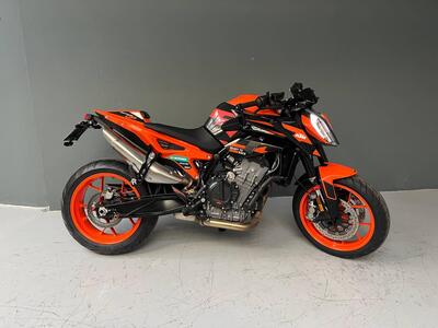 KTM 890 Duke GP (2022 - 23) usata