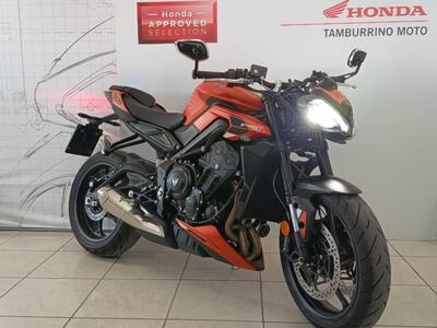Triumph Street Triple 765 R (2023 - 25) usata