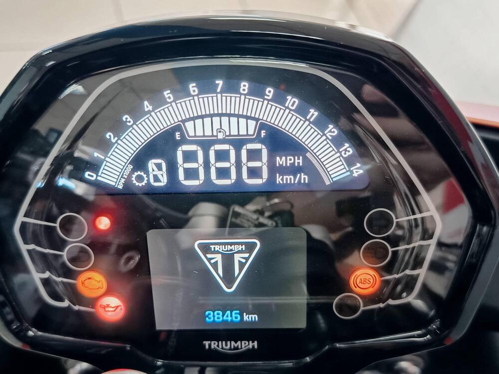 Triumph Street Triple 765 R (2023 - 26) (8)