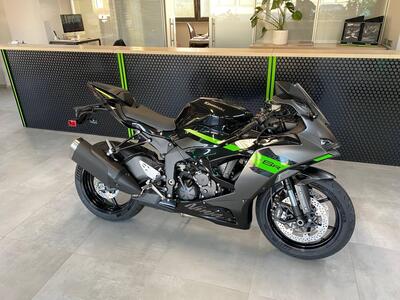 Kawasaki Ninja 636 ZX-6R (2024 - 26) nuova