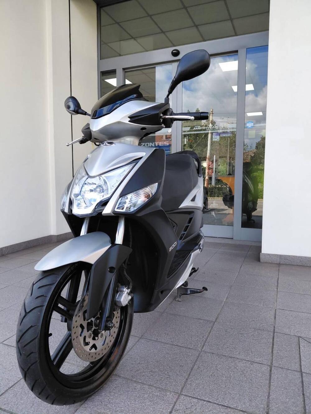 Kymco Agility 200i R16 + (2014 - 17) (3)