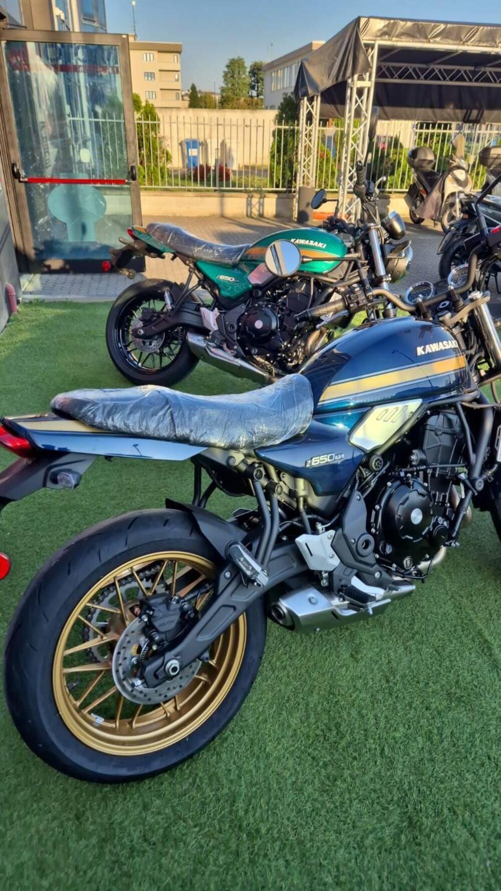 Kawasaki Z 650 RS (2025 - 26) (2)