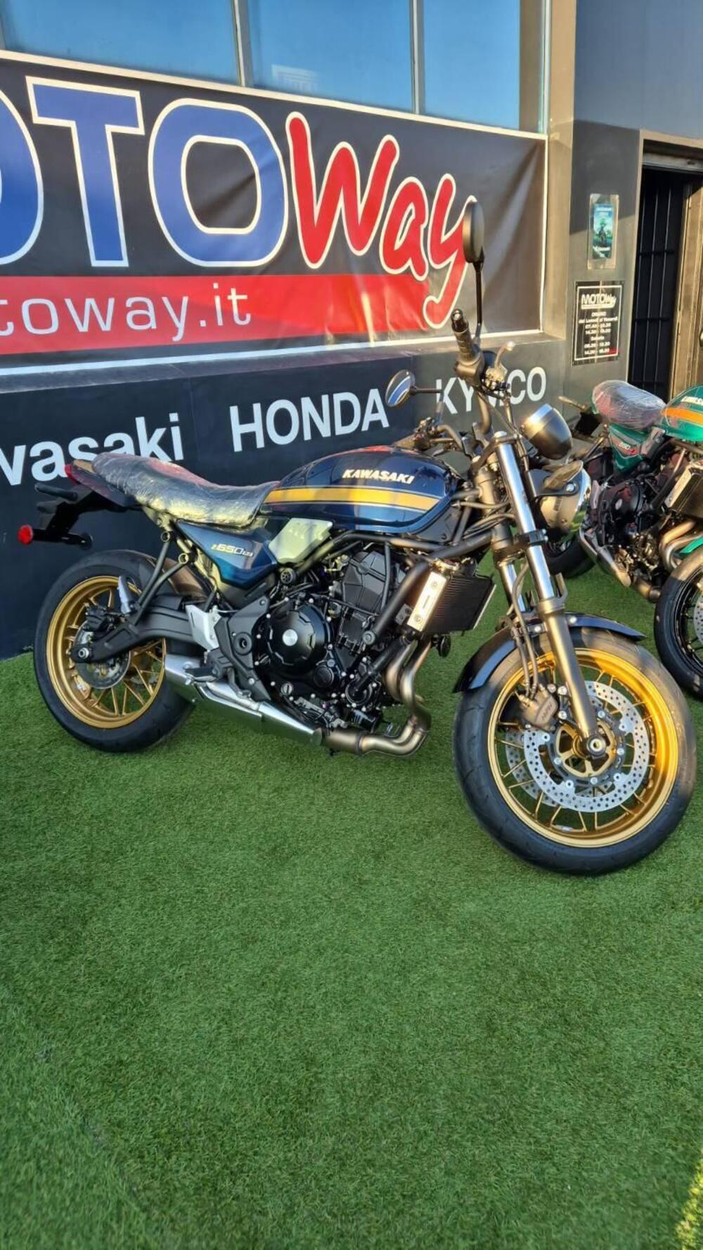 Kawasaki Z 650 RS (2025 - 26) (3)