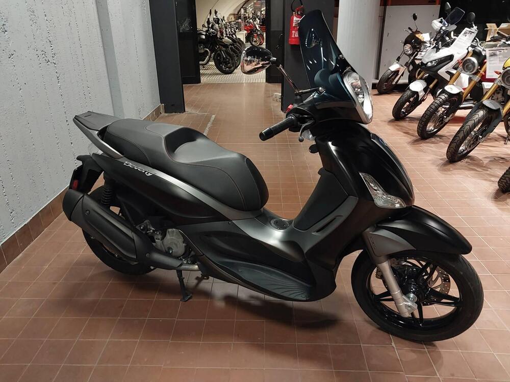 Piaggio Beverly 350 Police ABS-ASR (2018 - 20) (3)