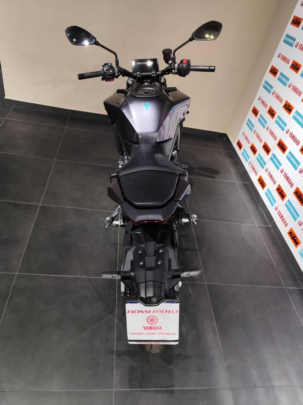 Yamaha MT-09 Y-AMT (2024 - 26) (4)