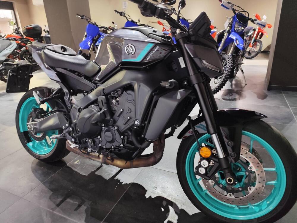 Yamaha MT-09 Y-AMT (2024 - 26) (6)