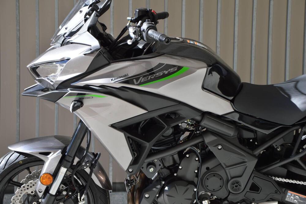 Kawasaki Versys 650 (2025 - 26) (7)