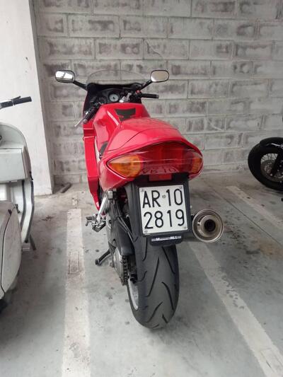 Honda VFR 800 (1998 - 01) usata