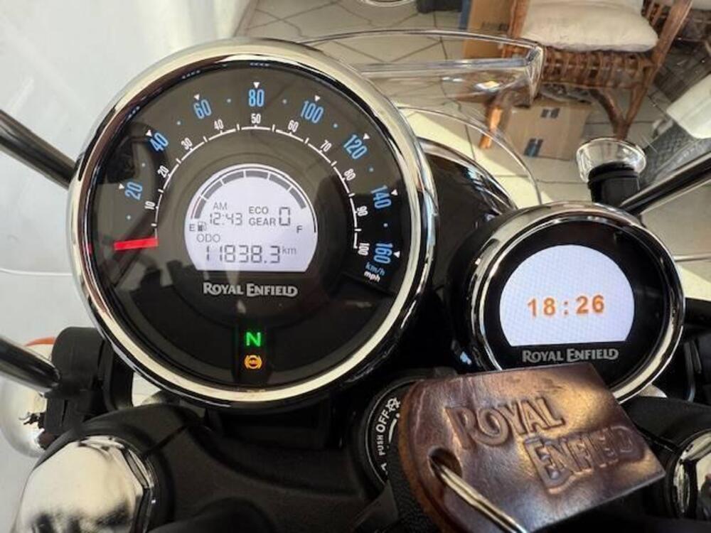 Royal Enfield Meteor 350 (2021 - 26) (5)