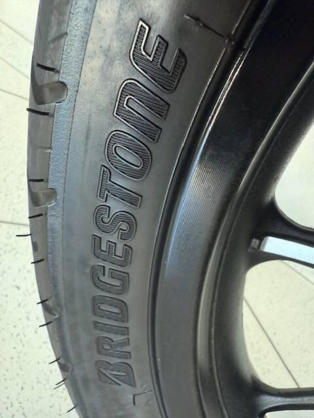 Royal Enfield Meteor 350 (2021 - 26) (11)