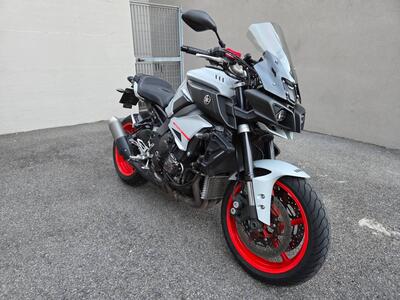 Yamaha MT-10 (2017 - 20) usata