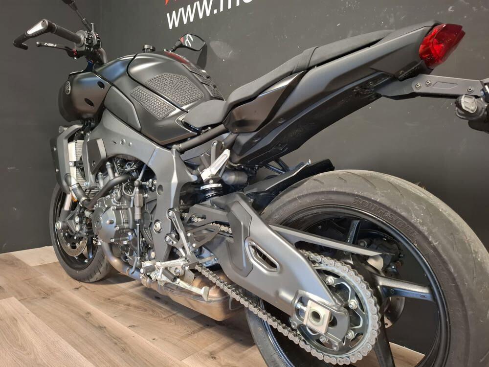 Yamaha MT-10 (2022 - 26) (3)