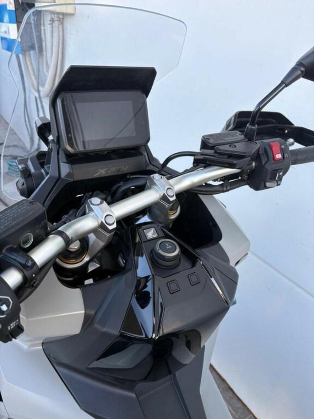 Honda X-ADV 750 DCT Gravel (2021 - 24) (6)