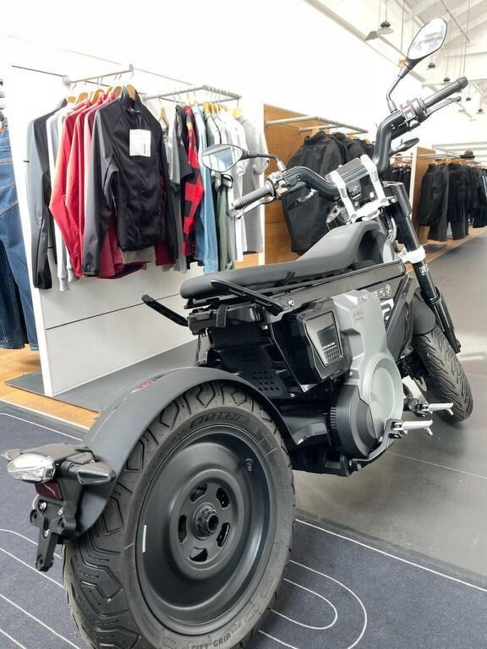 Bmw CE 02 AM (2024 - 26) (4)