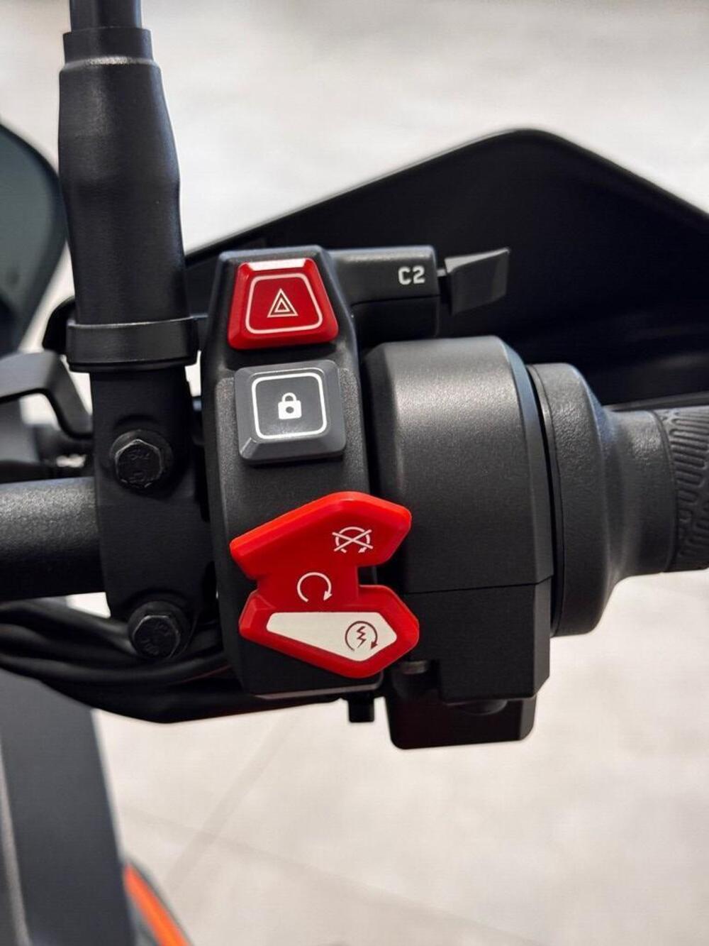 KTM 1290 Super Adventure S (2022 - 25) (8)