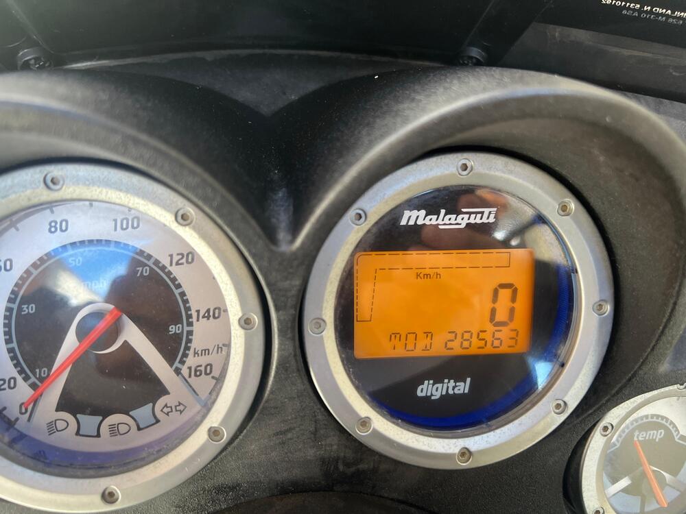 Malaguti Madison 200 S 4T (5)