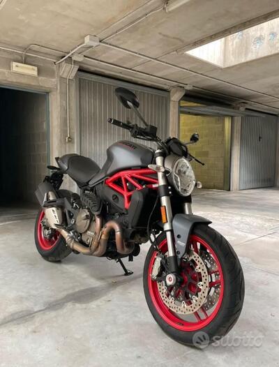 Ducati Monster 821 ABS (2014 - 17) usata
