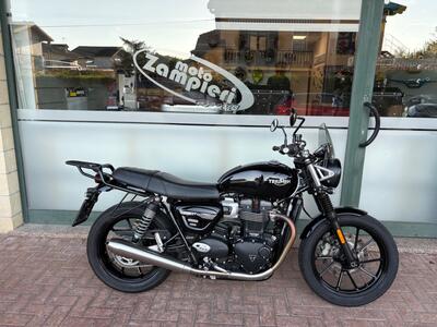Triumph Street Twin 900 (2021 - 22) usata