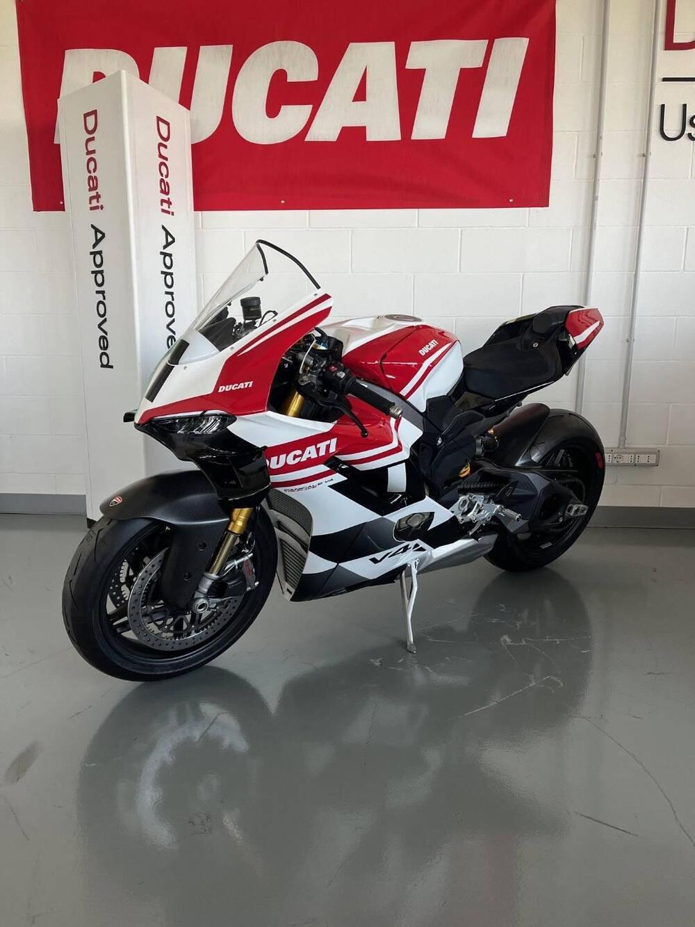 Ducati Panigale V4 Tricolore (2025 - 26) (4)