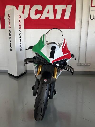 Ducati Panigale V4 Tricolore (2025) nuova