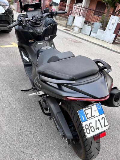 Yamaha T-Max 560 (2022 - 24) usata
