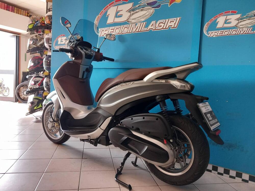Piaggio Beverly 300 i.e. ABS-ASR (2016 - 20) (6)