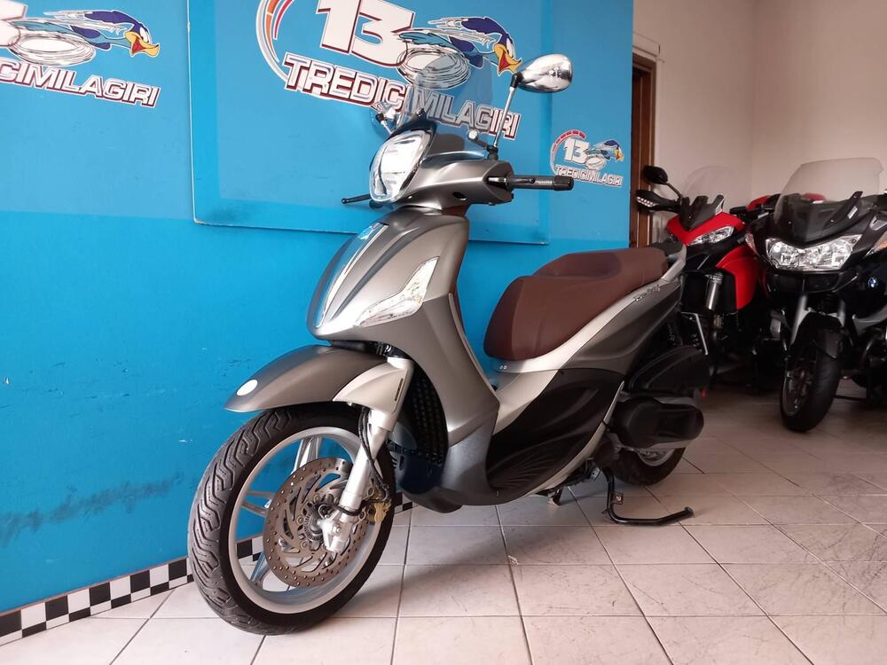 Piaggio Beverly 300 i.e. ABS-ASR (2016 - 20) (5)