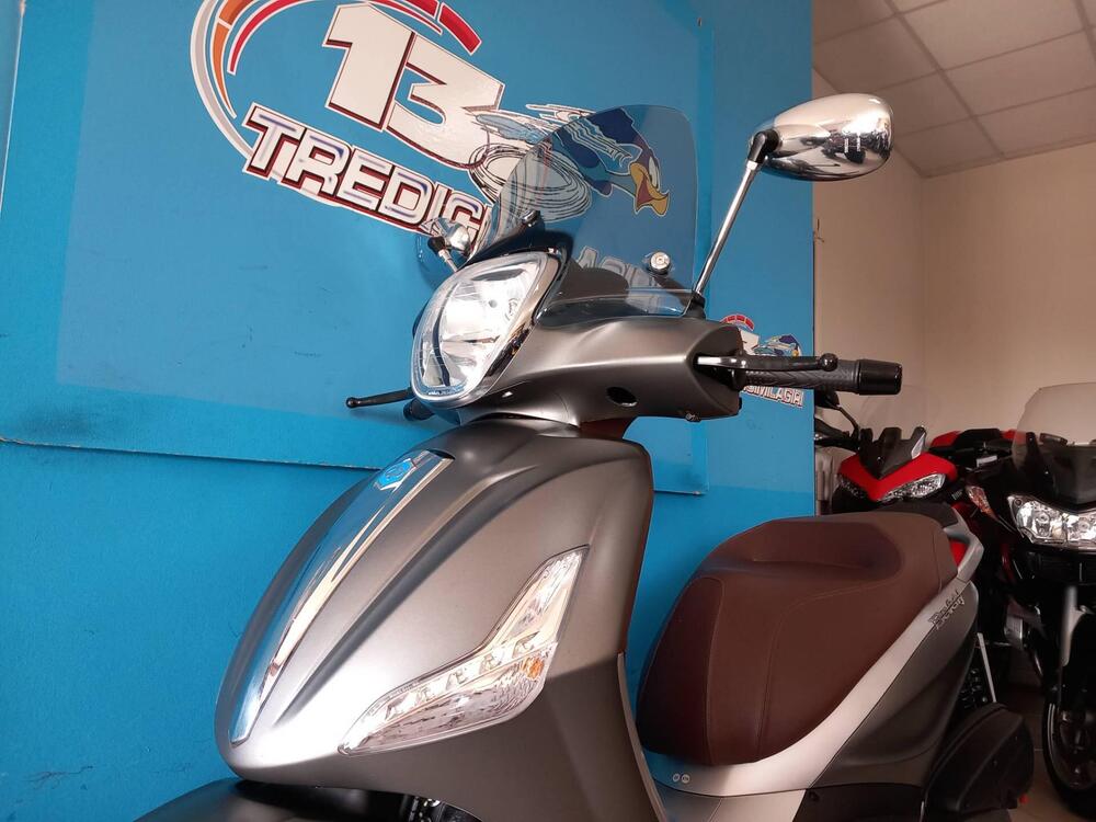 Piaggio Beverly 300 i.e. ABS-ASR (2016 - 20) (9)