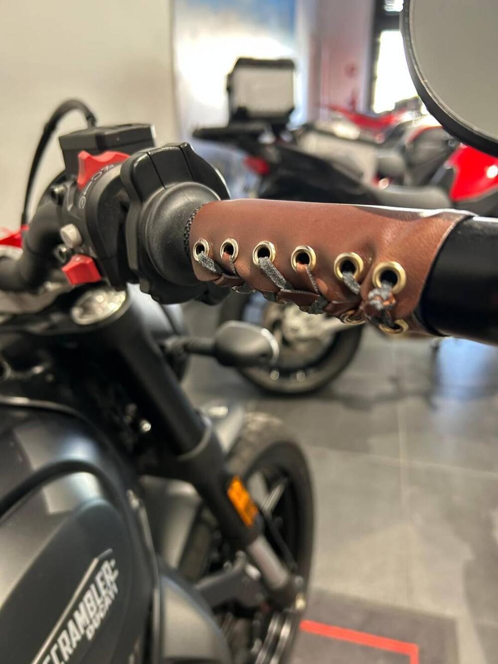 Ducati Scrambler 800 Icon (2021 - 22) (14)