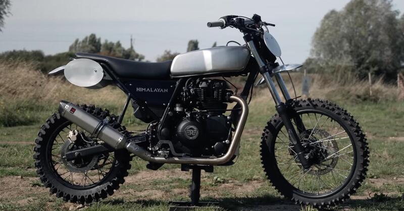 Una Royal Enfield Himalayan trasformata in motocross: follia o genio? [VIDEO]