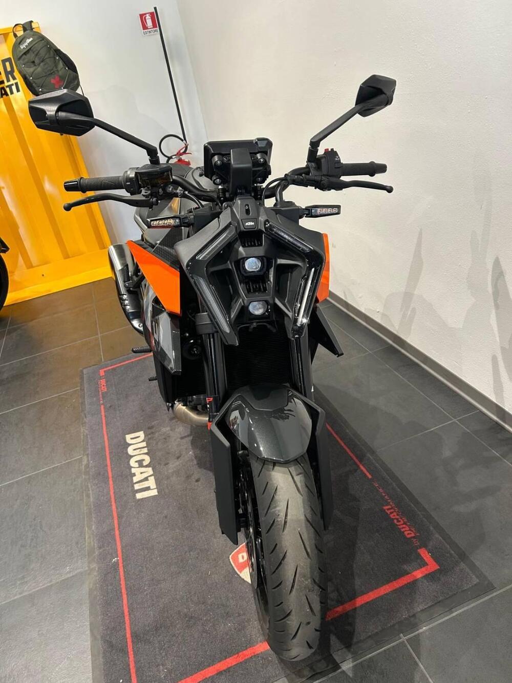 KTM 990 Duke (2024 - 26) (4)