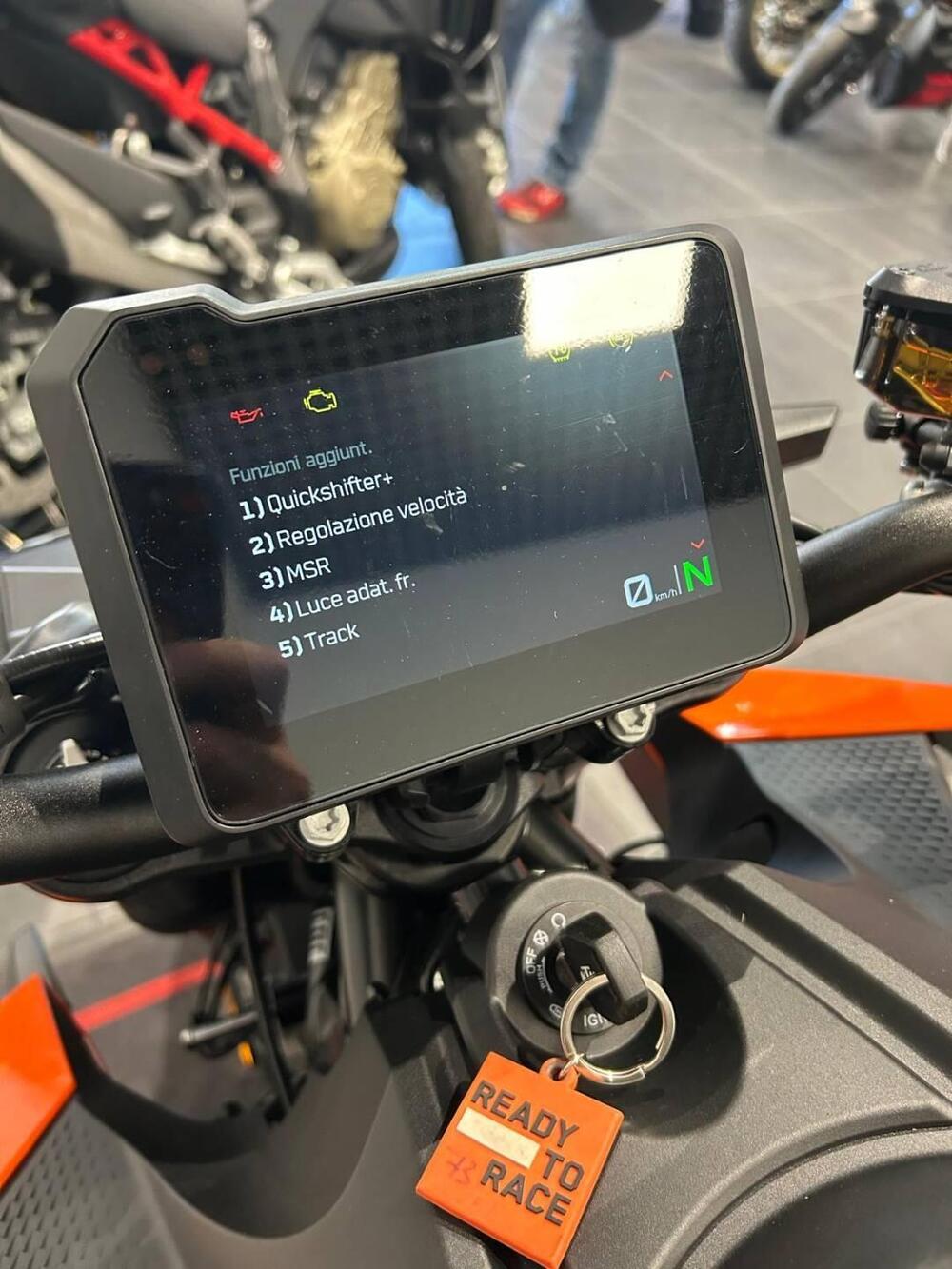 KTM 990 Duke (2024 - 26) (15)